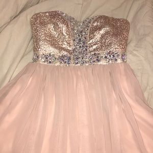 Sparkly strapless homecoming dress